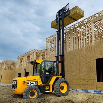Forklift unloading machinery and industrial equipment in Dartford